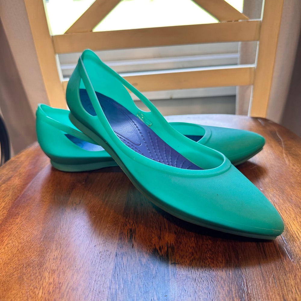 Crocs Rio Pointed Toe Flat Womens Size 9 Teal Blue Lightweight Jelly Shoes